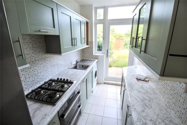 Cartwright Road, Dagenham, RM9 6HX