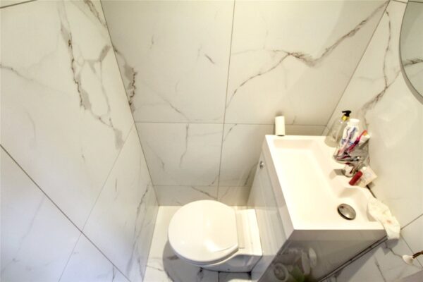Goresbrook Road, Dagenham, RM9 6XU