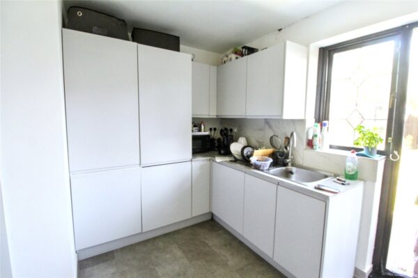 Goresbrook Road, Dagenham, RM9 6XU