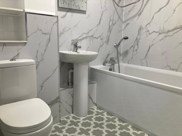 Northumberland Avenue, Hornchurch, RM11 2HR