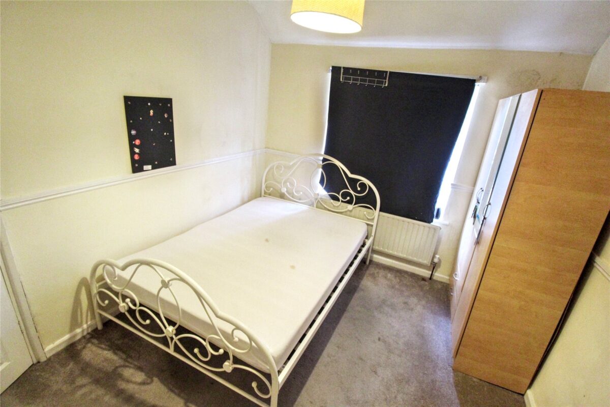 Wren Gardens, Dagenham, RM9 5YH