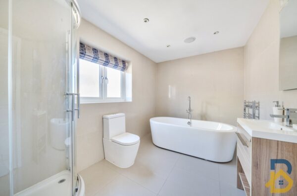 Nelmes Way, Hornchurch, RM11 2QY