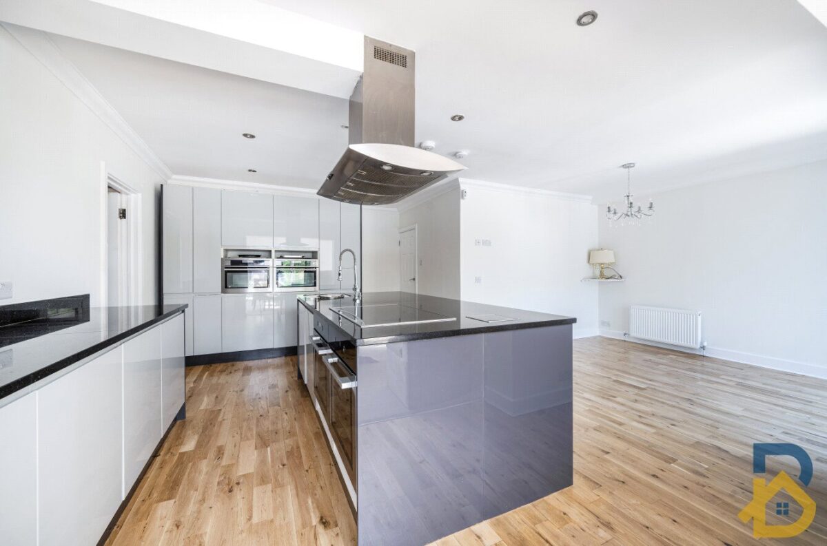 Nelmes Way, Hornchurch, RM11 2QY