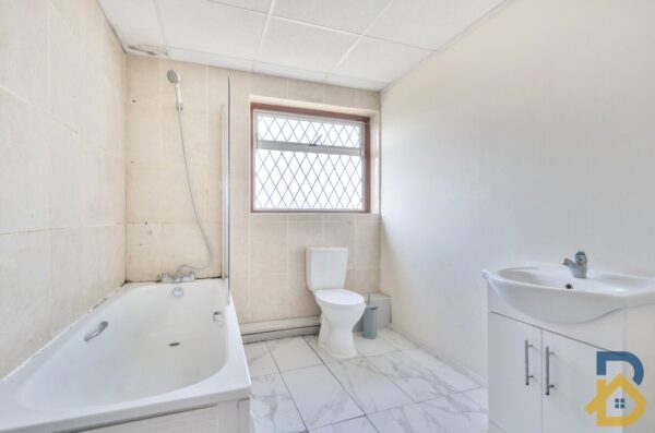 Frederick Road, Rainham, RM13 8NS