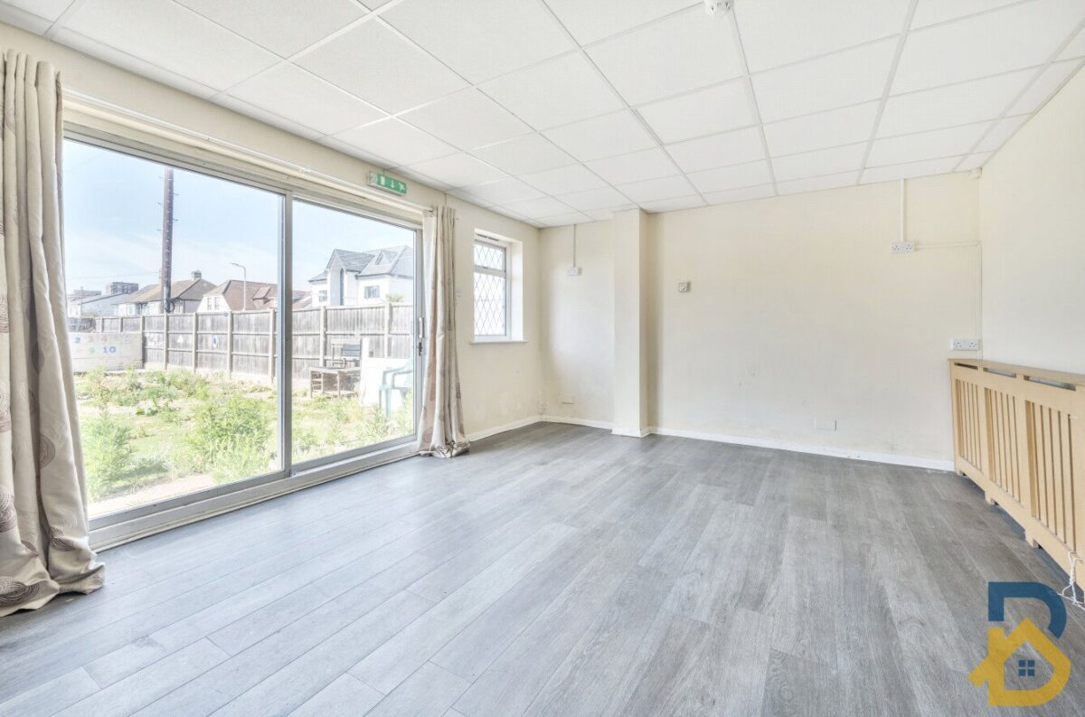 Frederick Road, Rainham, RM13 8NS