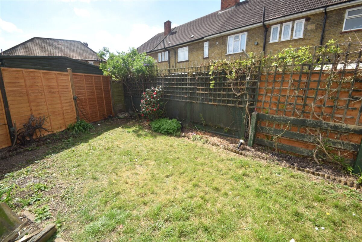 Manor Square, Dagenham, RM8 3SA