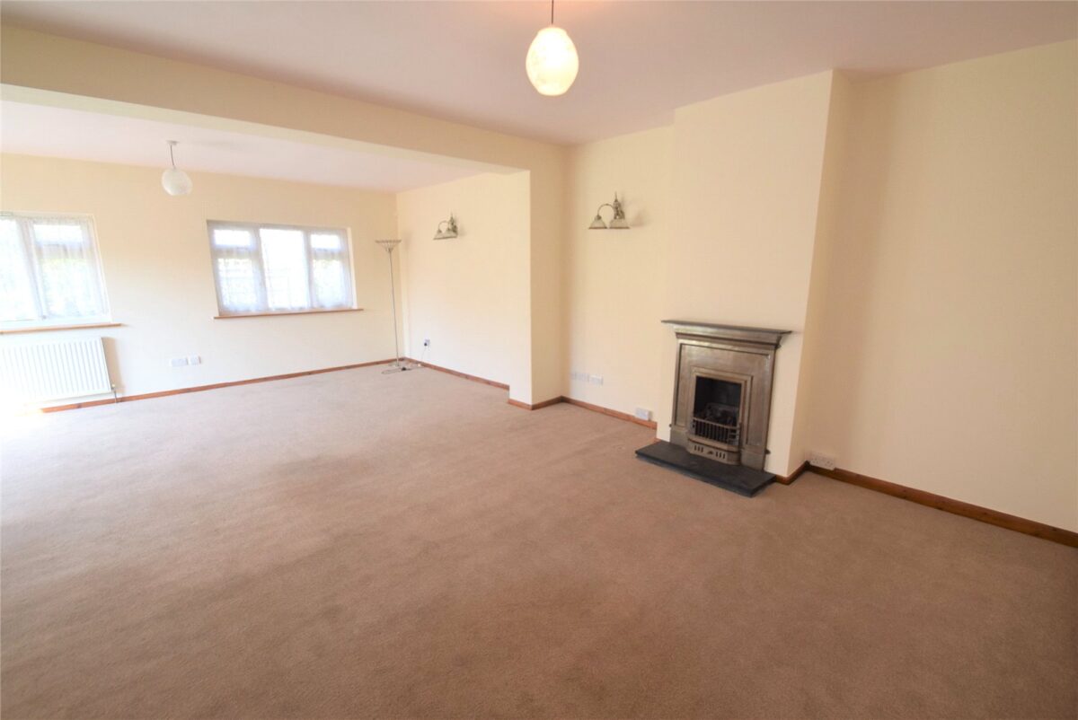 Manor Square, Dagenham, RM8 3SA