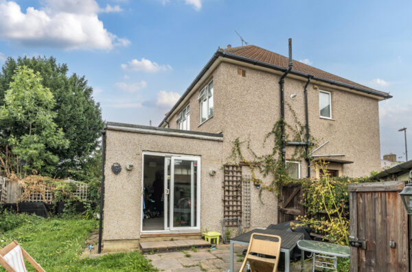 Manor Square, Dagenham, RM8 3SA