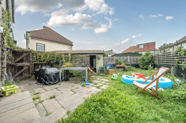 Manor Square, Dagenham, RM8 3SA