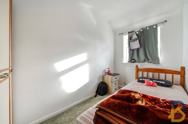 New Road, Dagenham, RM10 9LU