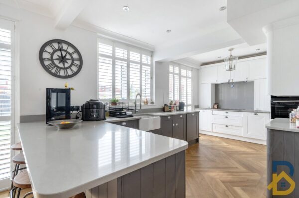 Laurel Crescent, Romford, RM7 0RU