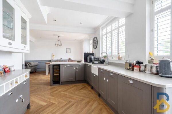 Laurel Crescent, Romford, RM7 0RU