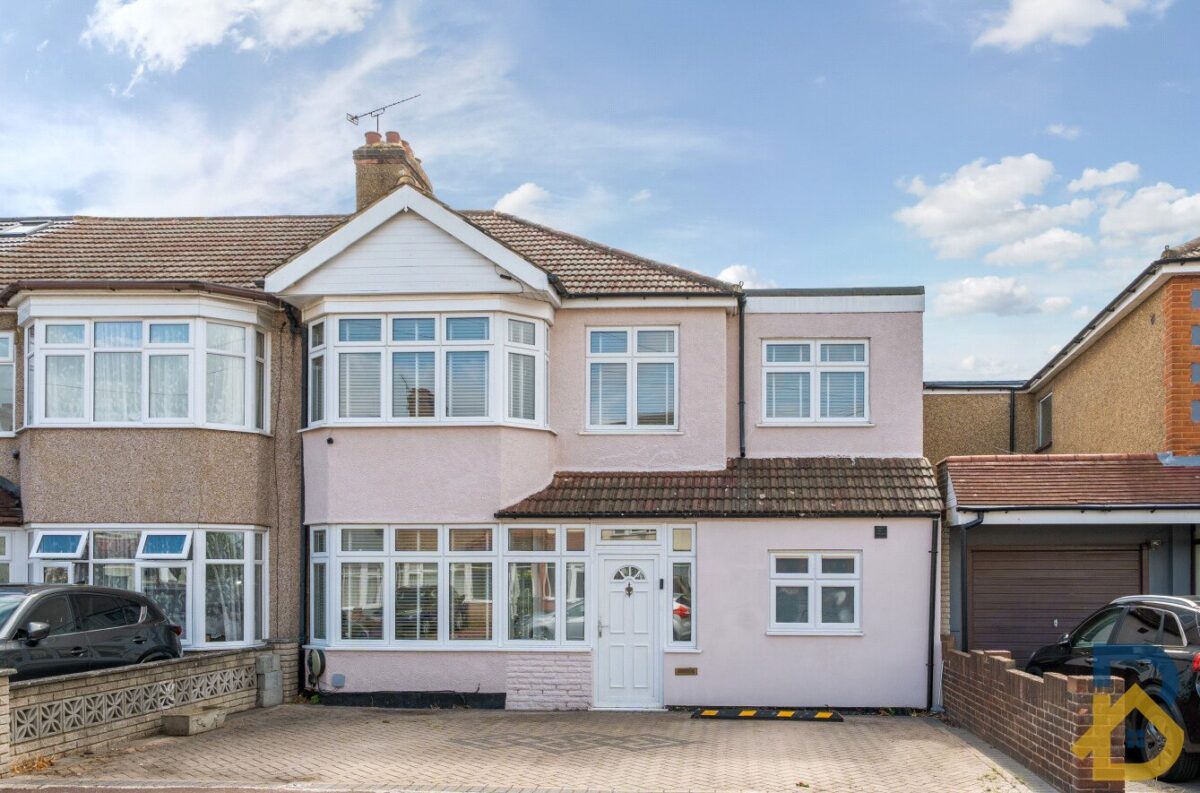 Laurel Crescent, Romford, RM7 0RU