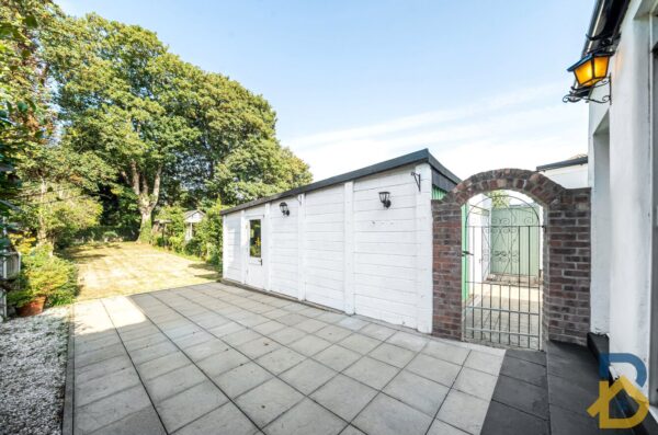 Grey Towers Gardens, Hornchurch, RM11