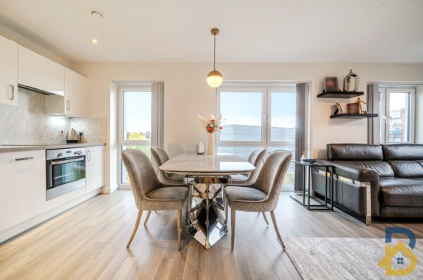 Holmesley Road, Borehamwood, Hertfordshire, WD6 1AQ