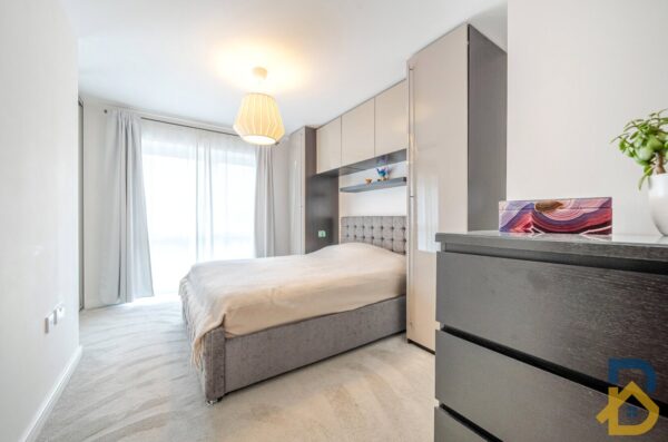 Holmesley Road, Borehamwood, Hertfordshire, WD6 1AQ