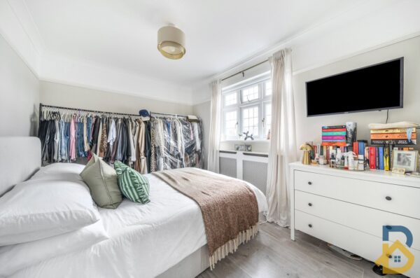 Avon Road, Upminster, RM14 1RF