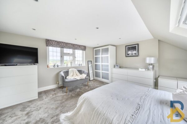 Avon Road, Upminster, RM14 1RF