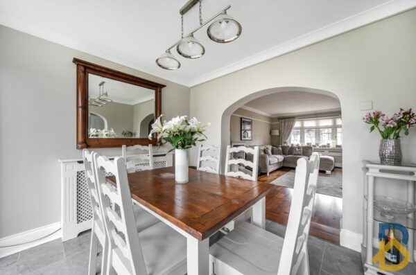 Avon Road, Upminster, RM14 1RF