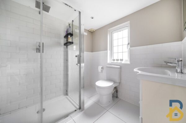 Avon Road, Upminster, RM14 1RF