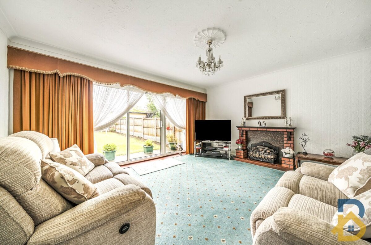 Wych Elm Close, Hornchurch, RM11 3AJ