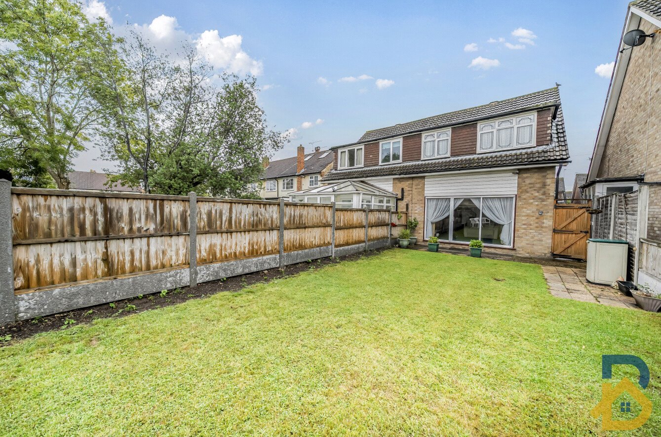 Wych Elm Close, Hornchurch, RM11 3AJ