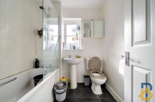 Gerard Gardens, Chelmsford, Essex, CM2 9GD