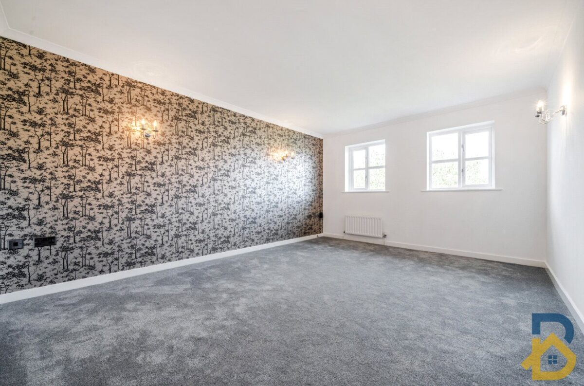 Monkwood Close, Romford, RM1 2NQ