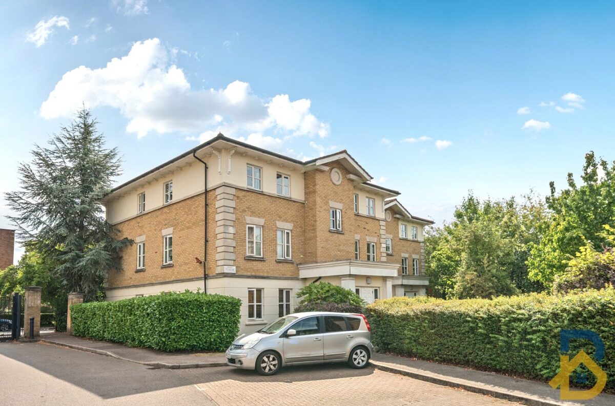 Monkwood Close, Romford, RM1 2NQ
