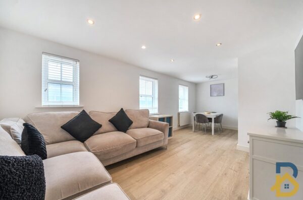 Clydesdale Road, Hornchurch, RM11 1AS