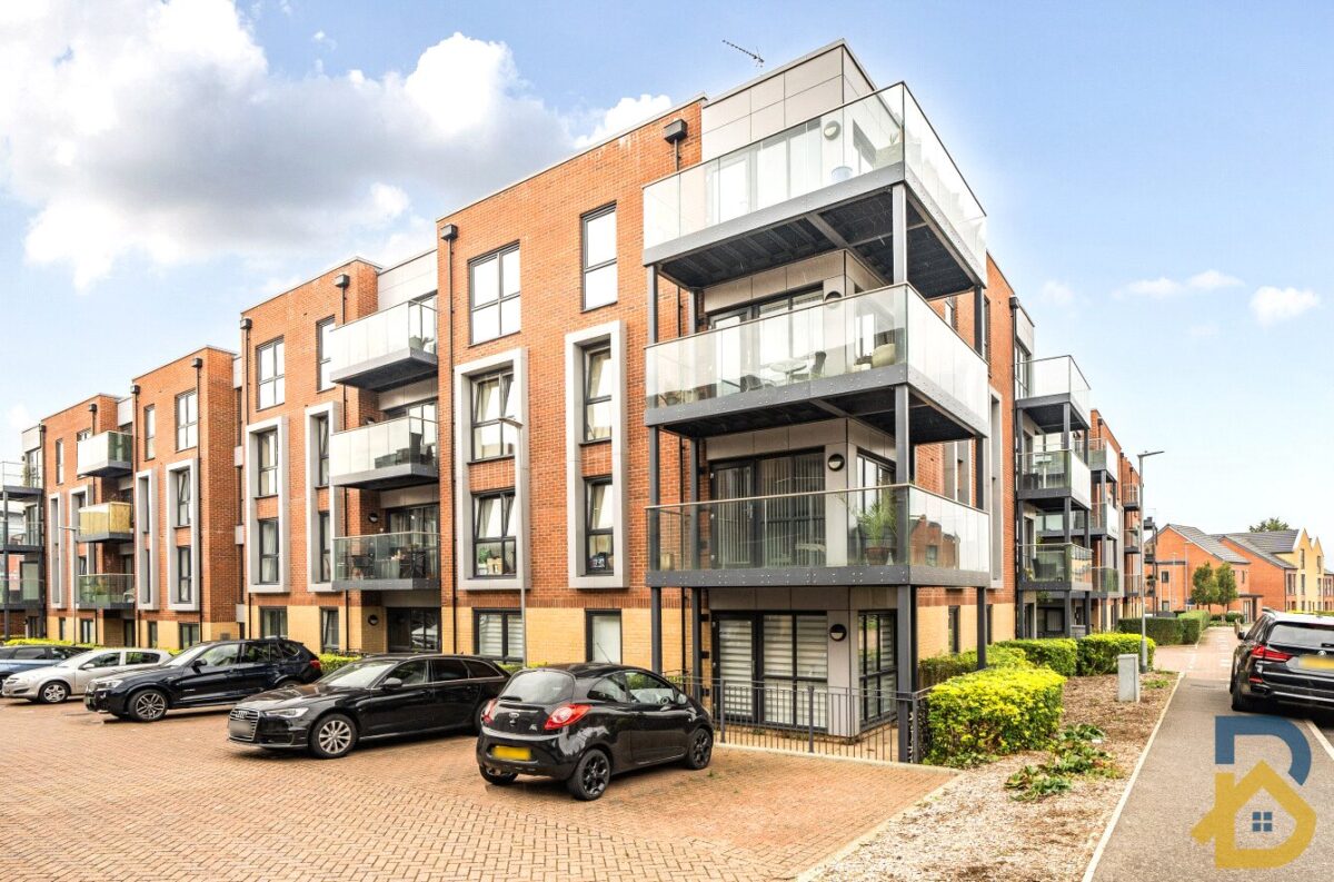Holmesley Road, Borehamwood, Hertfordshire, WD6 1AL