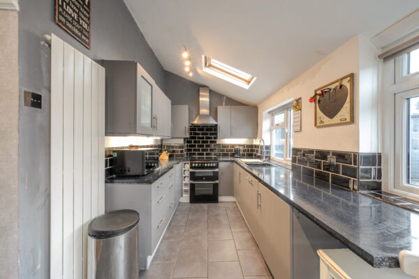 Park Lane, Hornchurch, RM11