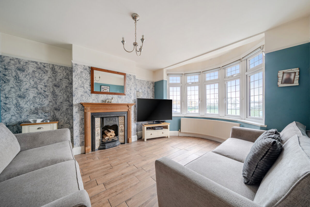 Park Lane, Hornchurch, RM11