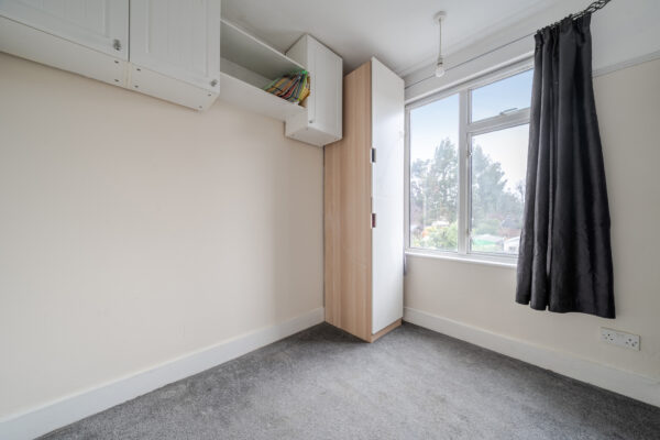 Park Lane, Hornchurch, RM11