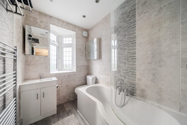 Park Lane, Hornchurch, RM11