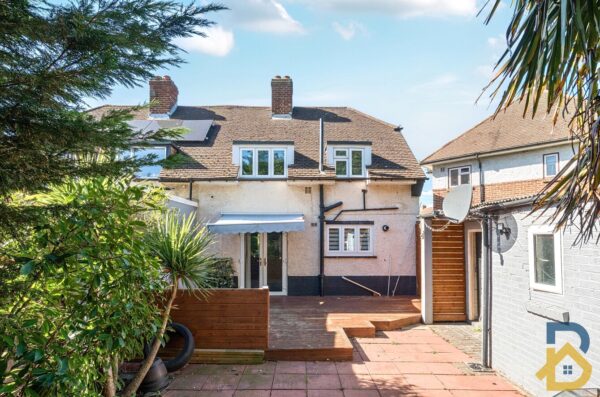 Byron Way, Romford, RM3 7PS