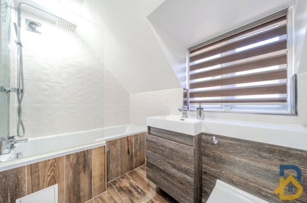 Byron Way, Romford, RM3 7PS