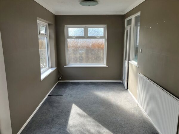 Hornchurch Road, Hornchurch, RM12 4TF