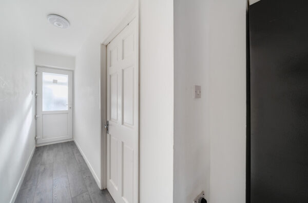 New Road, Dagenham, RM10