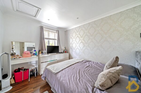 Kidman Close, Gidea Park, RM2