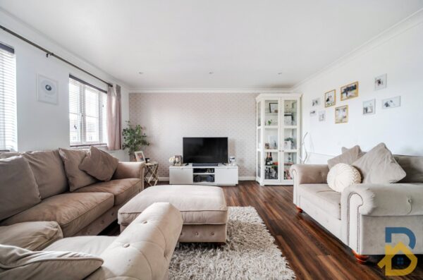 Kidman Close, Gidea Park, RM2