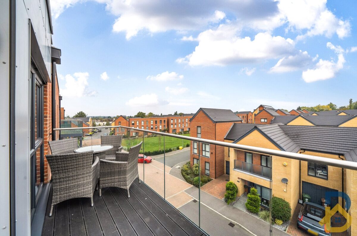 Holmesley Road, Nuffield House, WD6