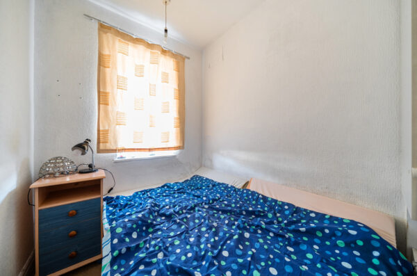 Danbury Road, Rainham, RM13 7UR