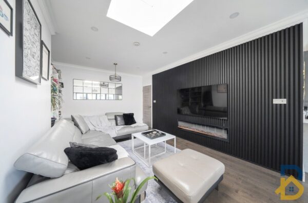 Alma Avenue, Hornchurch, RM12 6BP