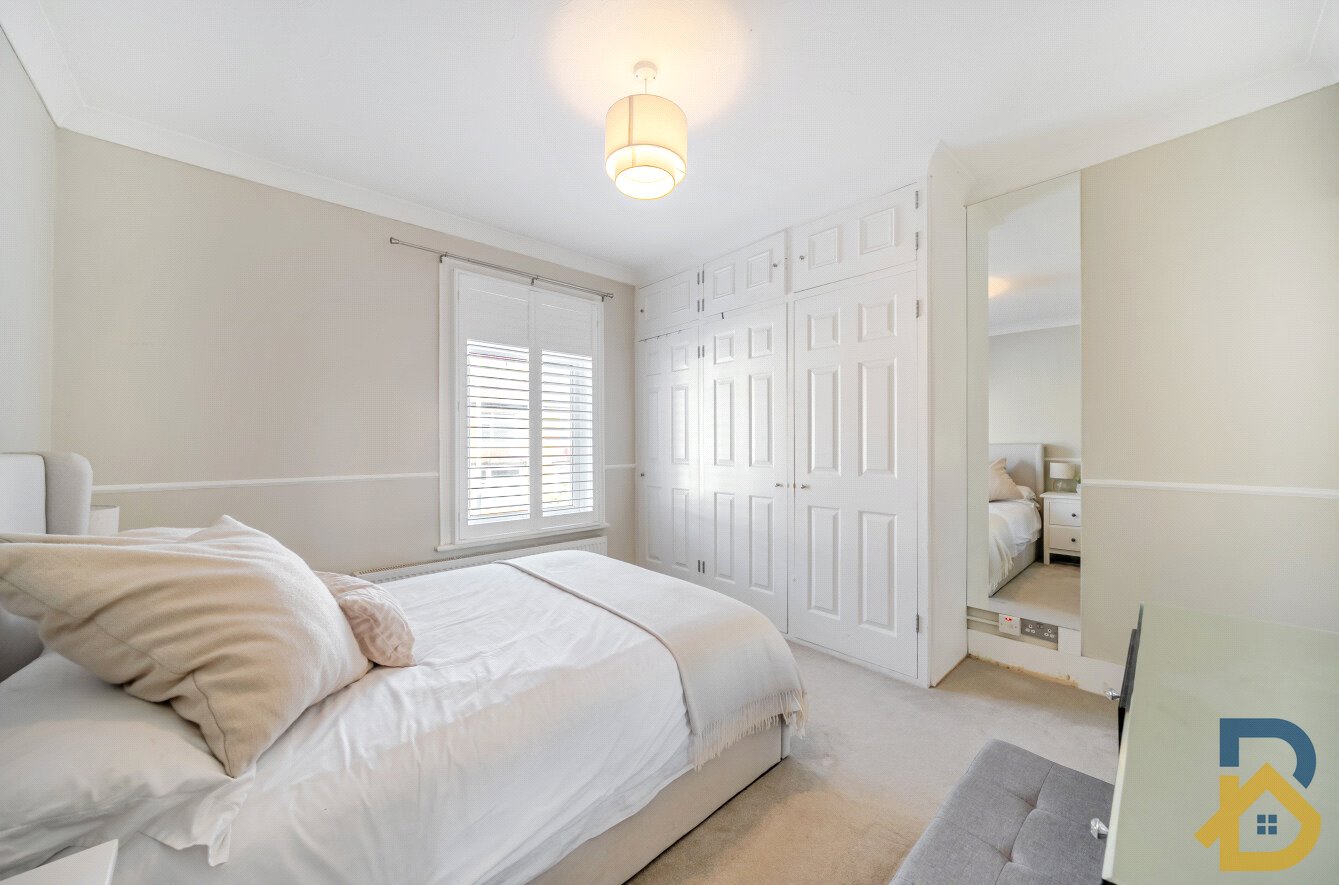 Marks Road, Romford, RM7 7AF