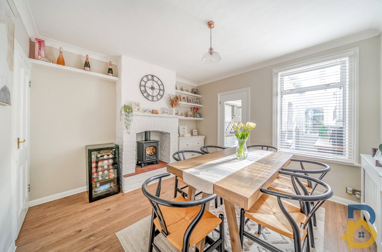 Marks Road, Romford, RM7 7AF