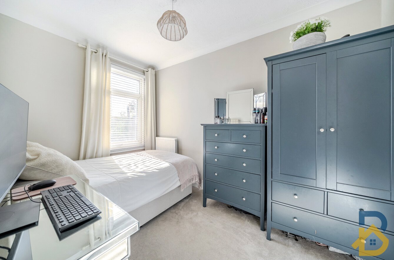 Marks Road, Romford, RM7 7AF