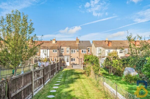 Marks Road, Romford, RM7 7AF