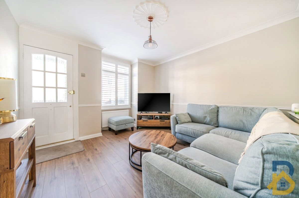 Marks Road, Romford, RM7 7AF