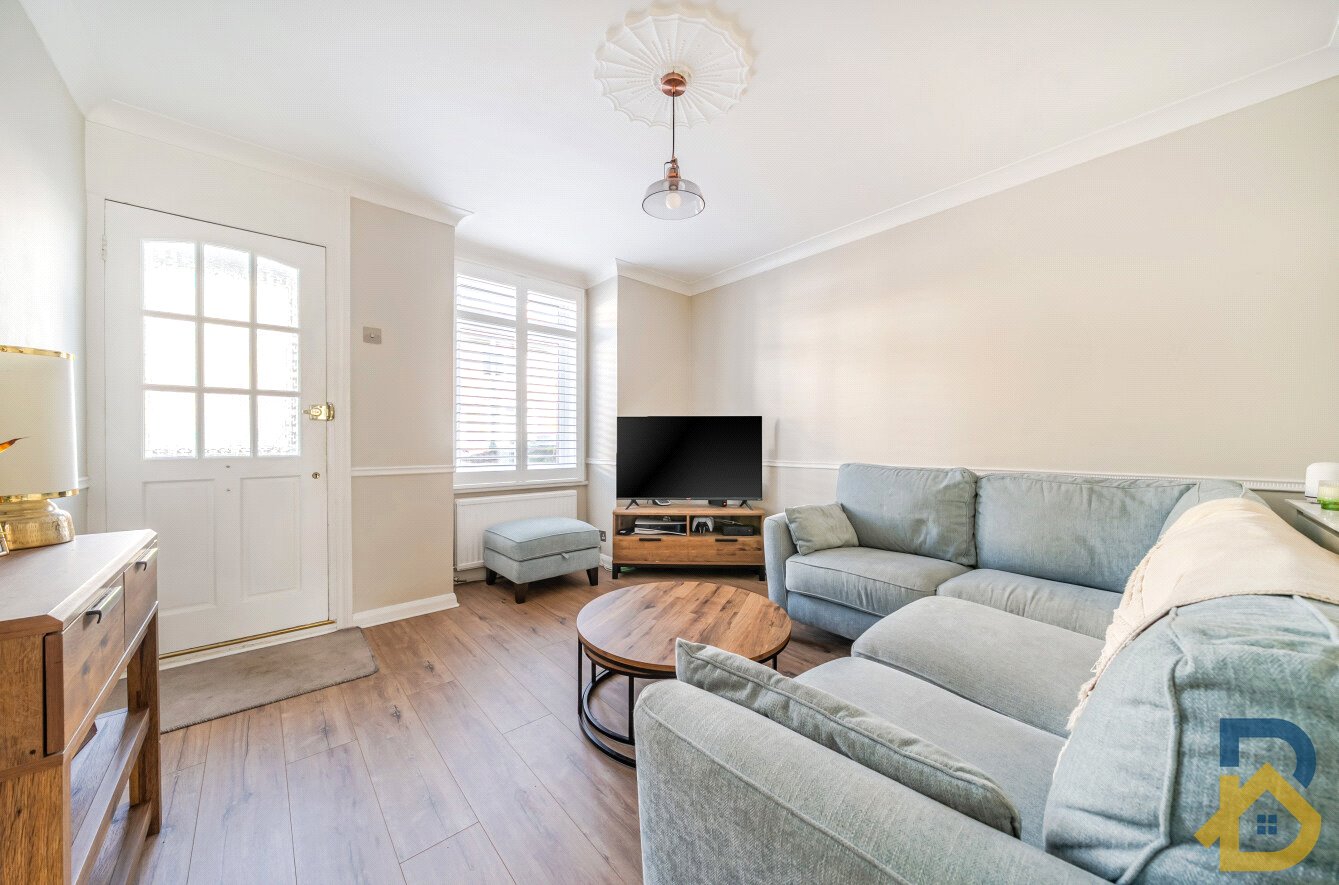 Marks Road, Romford, RM7 7AF